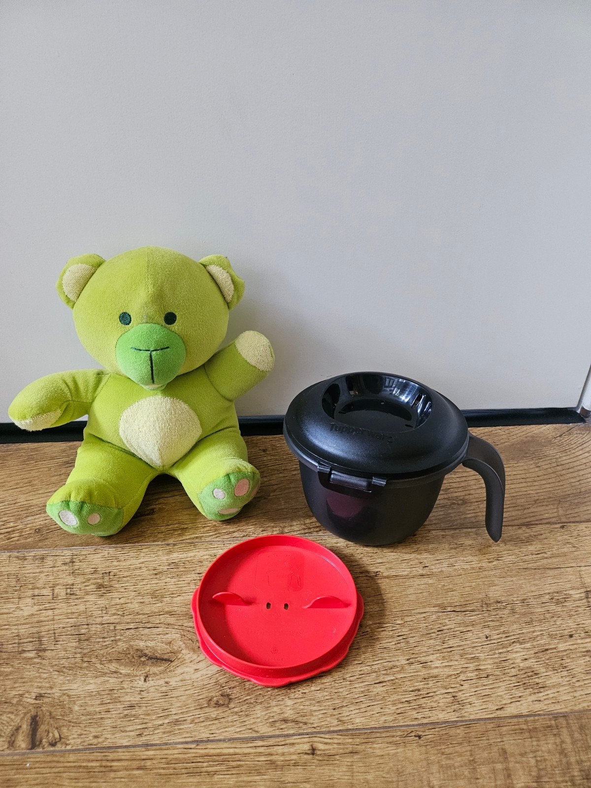 4* Tupperware zwarte mini rijstkoker rood tussenstuk, Met deksel, Ophalen of Verzenden, Zo goed als nieuw, 550 ml