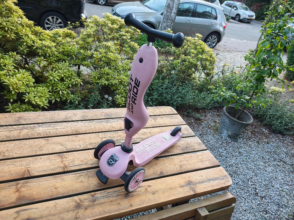 Scoot & Ride Highwaykick 1 Rose - 2-in-1 step en loopfiets, Ophalen, Gebruikt, Gewone step, Scoot & Ride