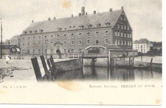 BERGEN OP ZOOM Kazerne Arsenaal, Ophalen of Verzenden, Voor 1920, Ongelopen, Noord-Brabant