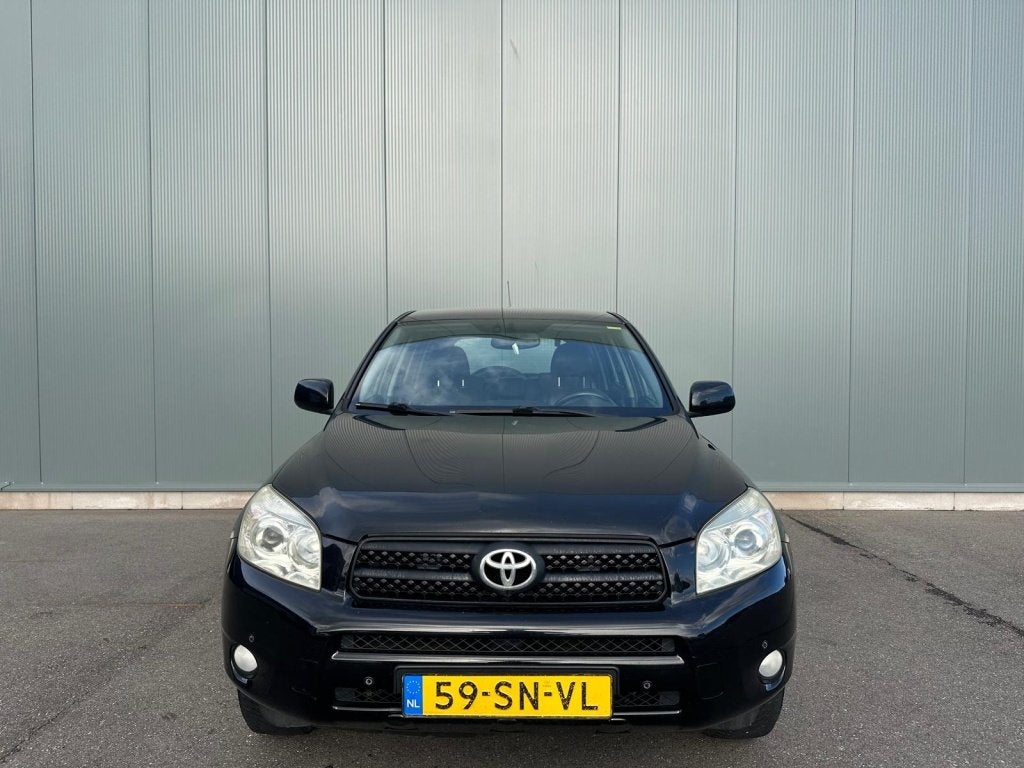 Toyota RAV4 2.0 VVTi Executive 4WD | LEDER | AIRCO | NAP !, Automaat, 1998 cc, 4 cilinders, Verwarmde buitenspiegels
