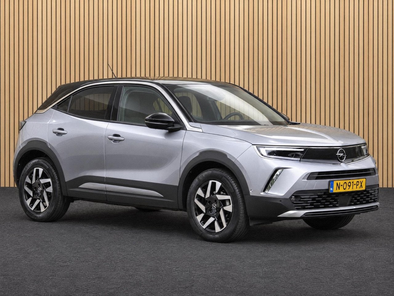 Opel Mokka 1.2T Elegance | Camera/Trekhaak/Navi (bj 2021), Auto's, Parkeersensor, Gebruikt, 1199 cc, 102 pk