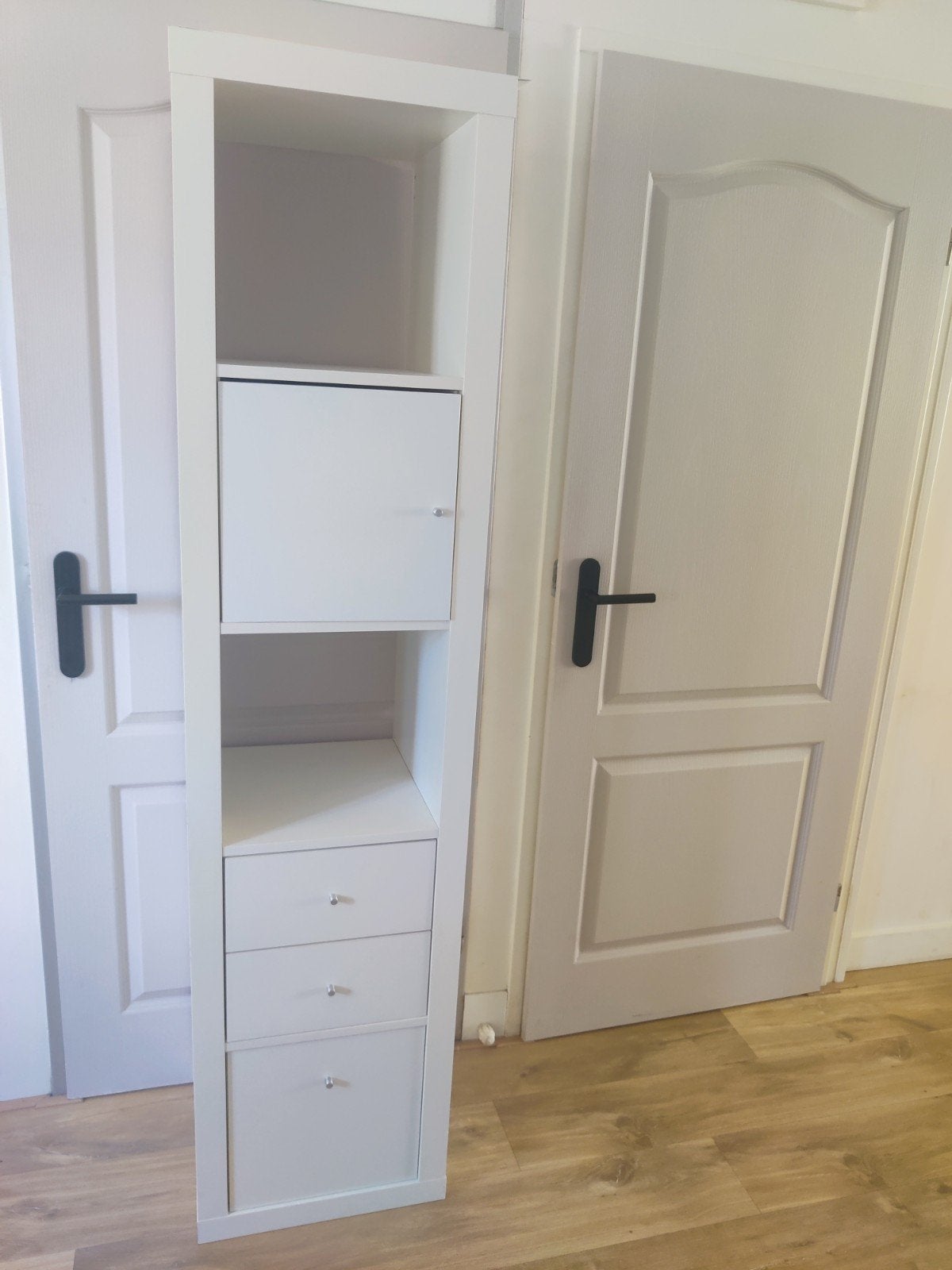 Kallax kast 5 vakken inclusief laden en deurtje, Ophalen, Minder dan 50 cm, Gebruikt, 5 laden of meer
