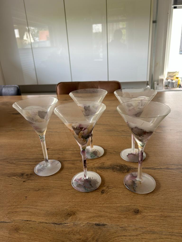 Set van 5 Martini glazen met abstract design, Verzamelen, Glas en Borrelglaasjes, Ophalen of Verzenden, Zo goed als nieuw, Overige typen