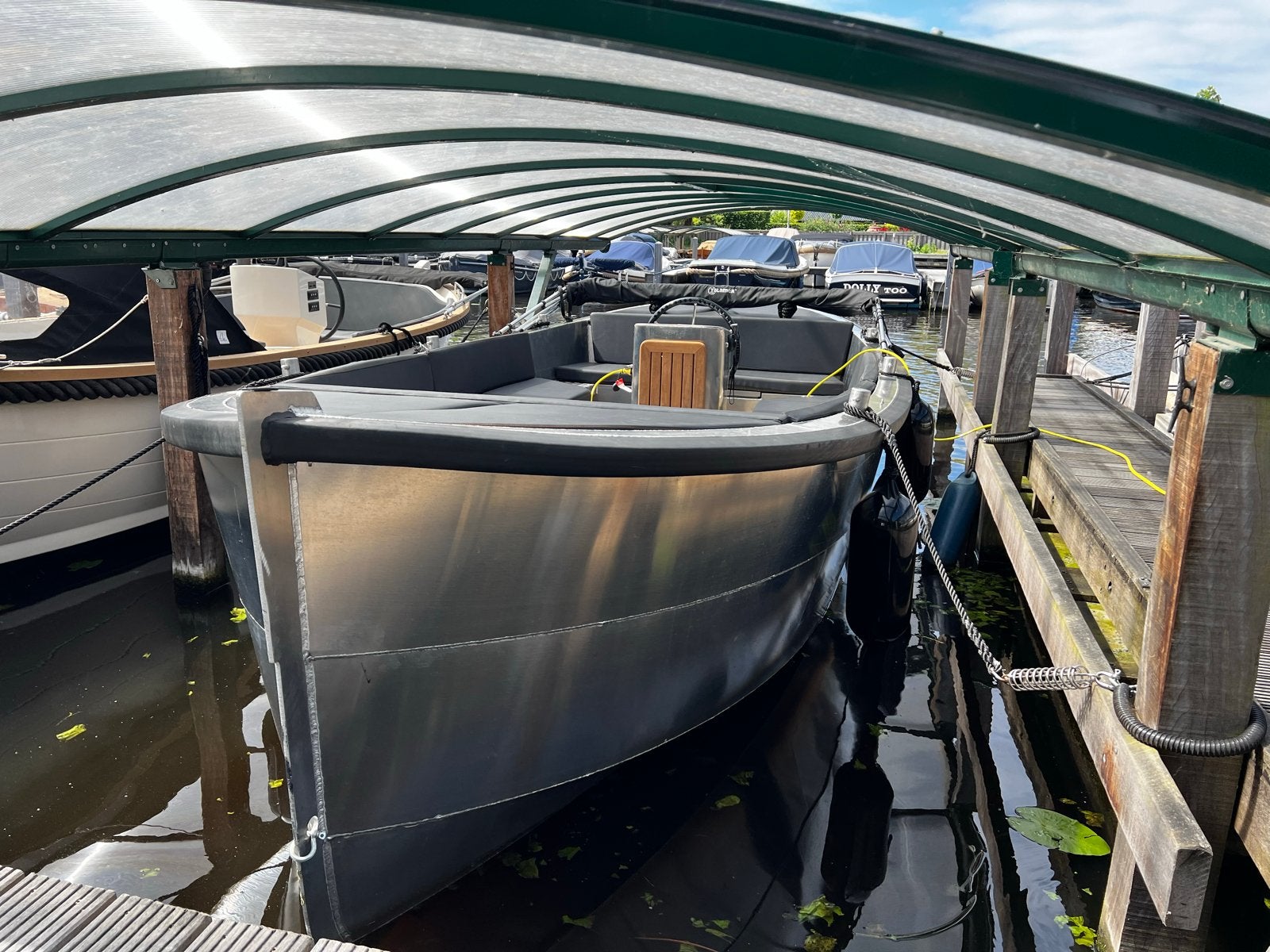 Dynasty 700 Aluminium Sloep (6,80m x 2,45m), Elektrisch, Aluminium, Zo goed als nieuw, 2 m