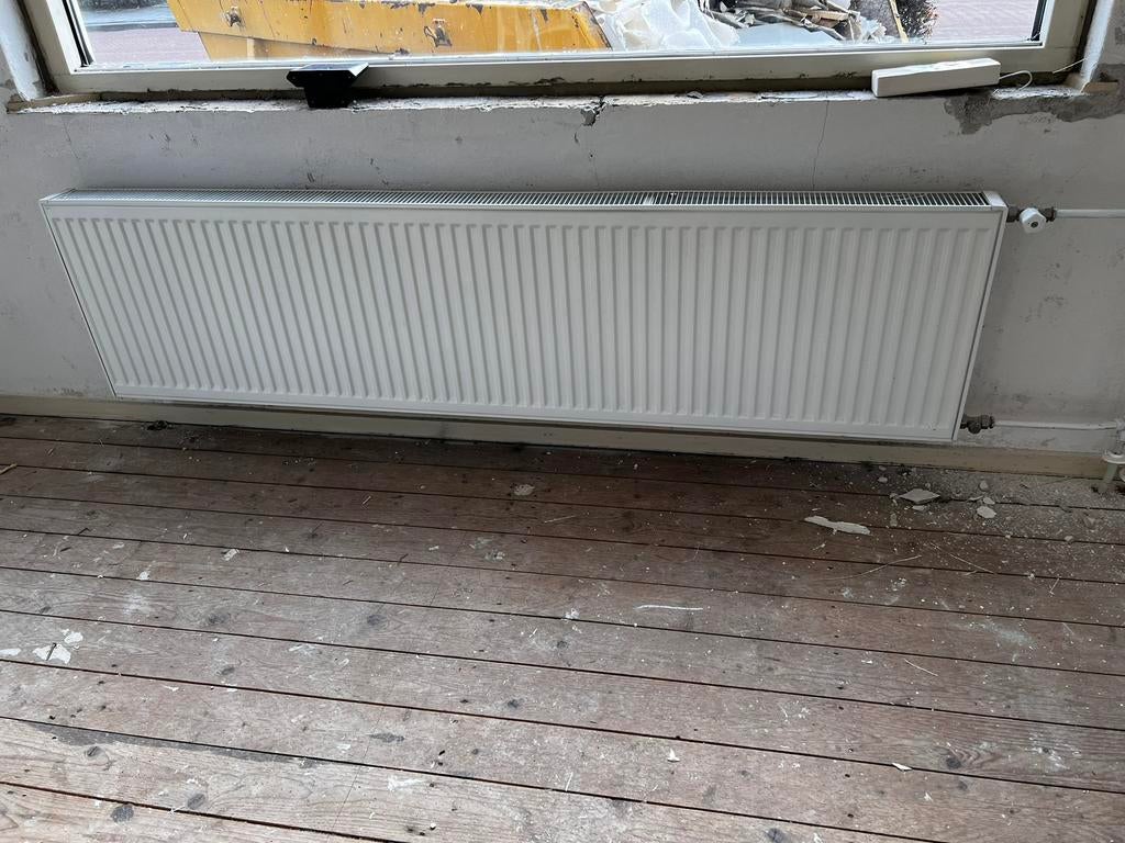 Radiatoren 2x 200cm & 2x 100cm, Ophalen, Gebruikt, Radiator, 30 tot 80 cm