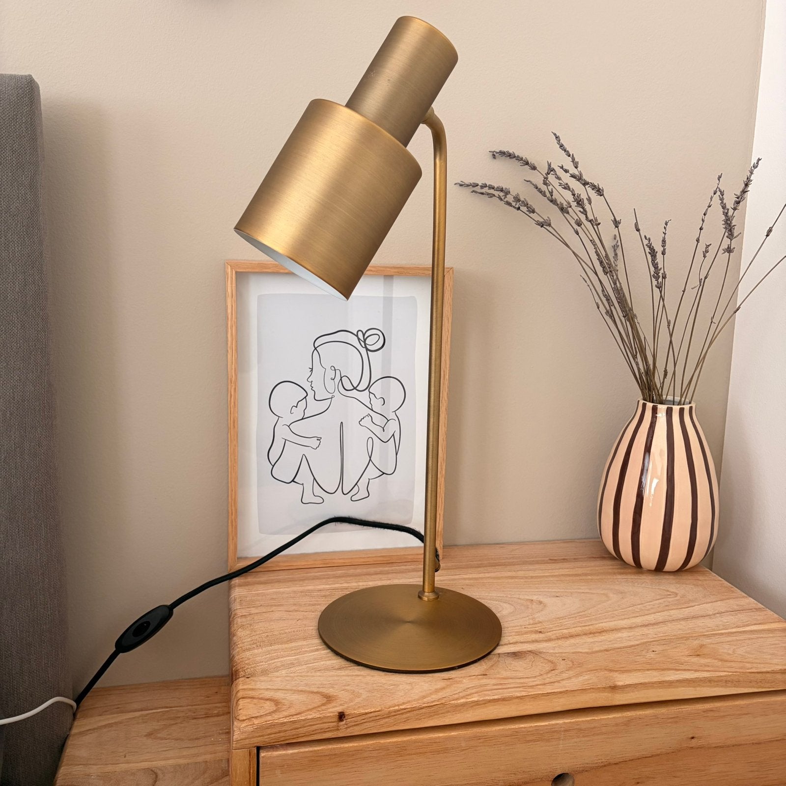 2x KARWEI Nordin tafellamp messing/goud – zeer goede staat, Huis en Inrichting, Verstelbaar, Goud, Overige stijlen, Ophalen of Verzenden