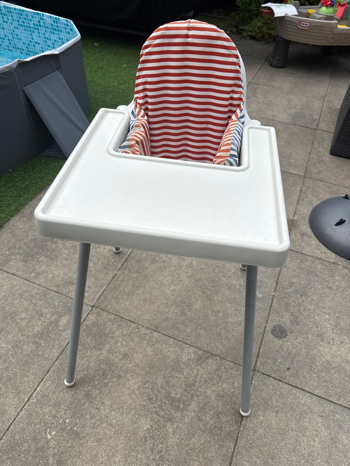 Ikea Antilop kinderstoel met kussen, Kinderen en Baby's, Kinderstoelen, Ophalen of Verzenden, Gebruikt, Overige typen, Afneembaar eetblad