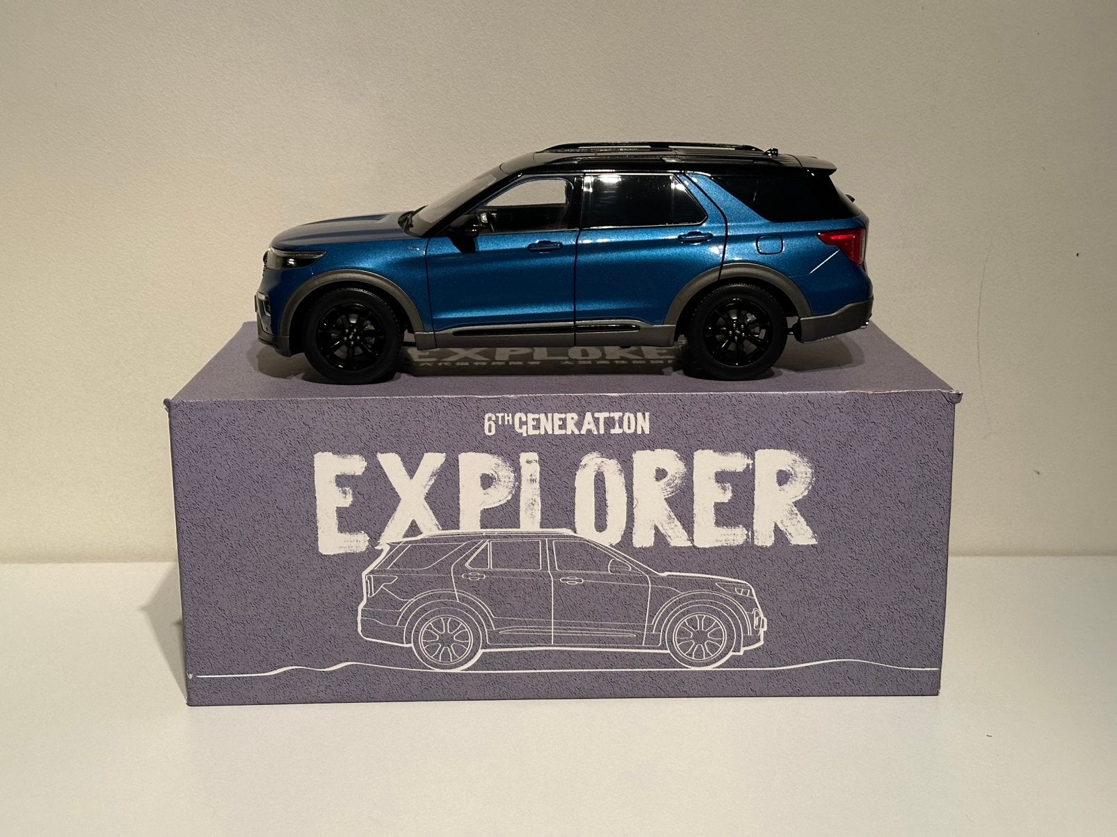 Ford Explorer ST-Line (2021) | Paudi Dealer | schaal 1:18, Ophalen of Verzenden, Zo goed als nieuw, Auto