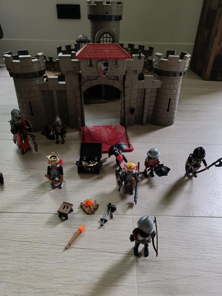 Playmobil Ridderkasteel met ridders en accessoires, Kinderen en Baby's, Speelgoed | Playmobil, Ophalen of Verzenden, Gebruikt