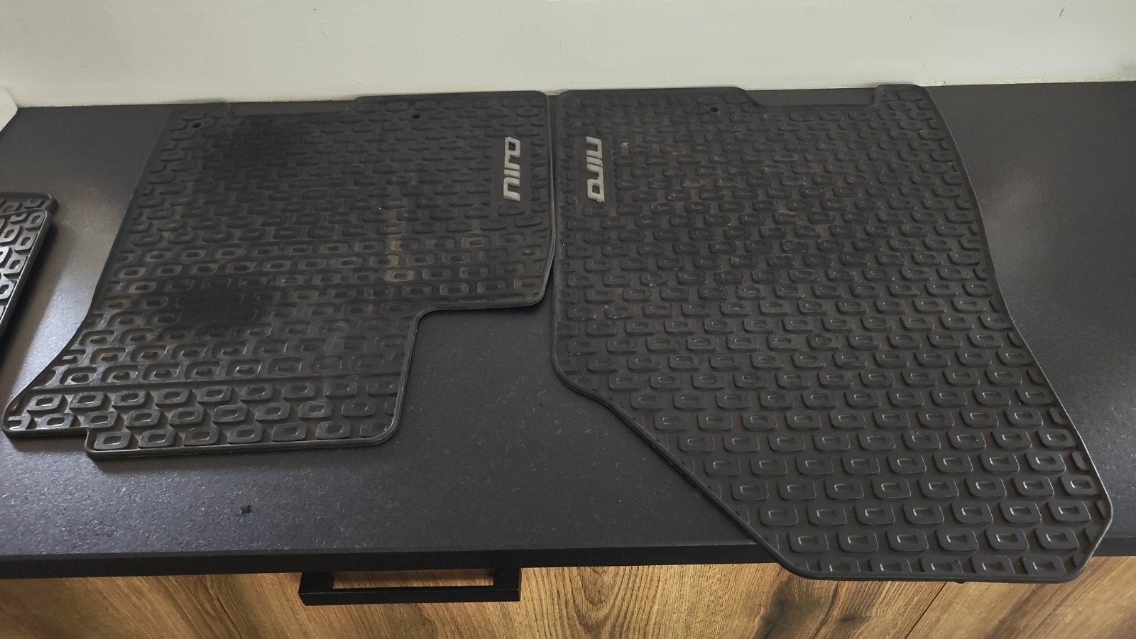originele rubber matten zet Kia Niro bouwjaar 2020, Auto diversen, Ophalen of Verzenden, Zo goed als nieuw