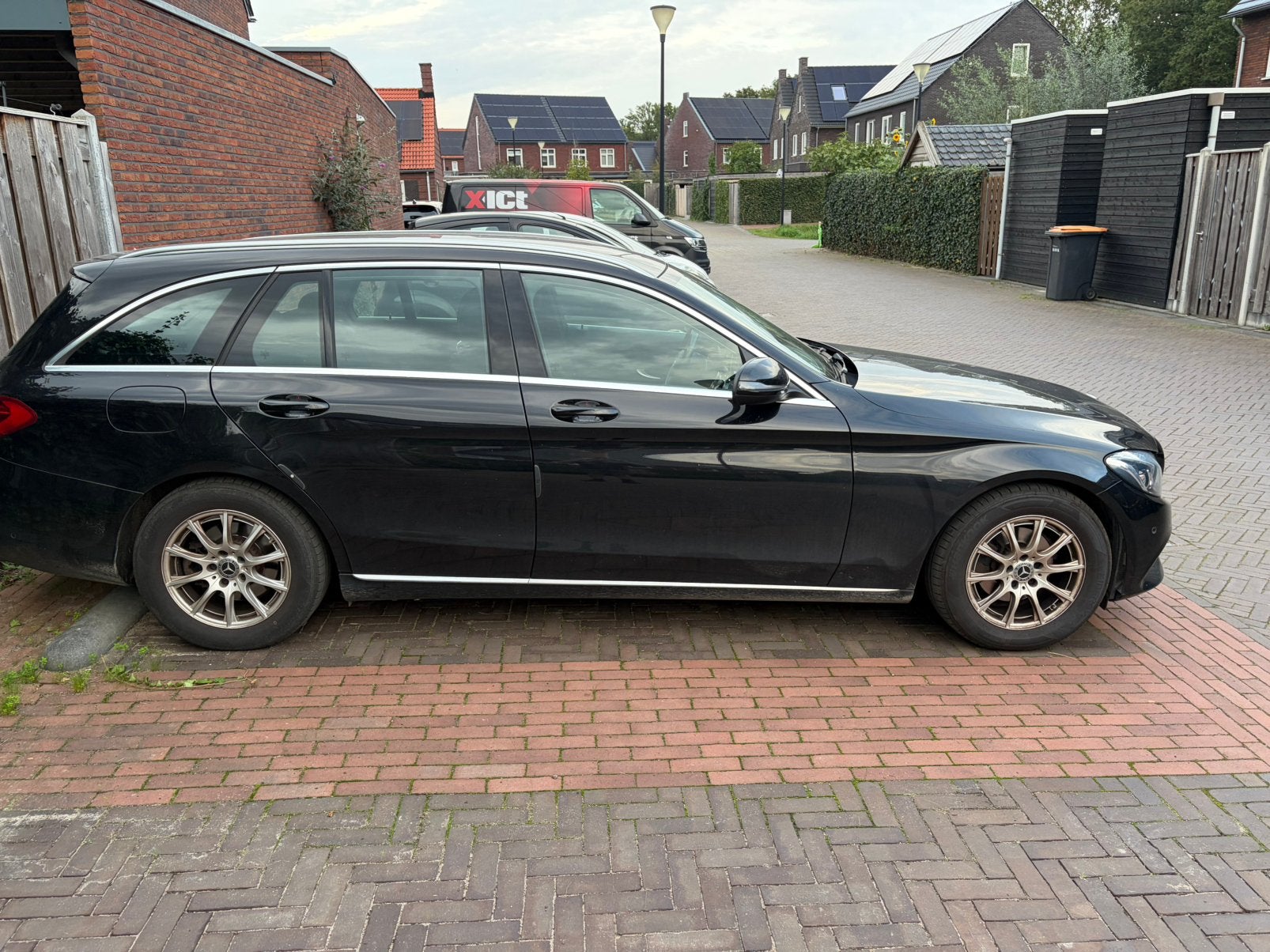 Mercedes-Benz C-Klasse C180 CDI 1.6 85KW Estate 2015 Zwart, Auto's, Euro 5, Geheel digitaal combi-instrument, Zwart, 4 cilinders
