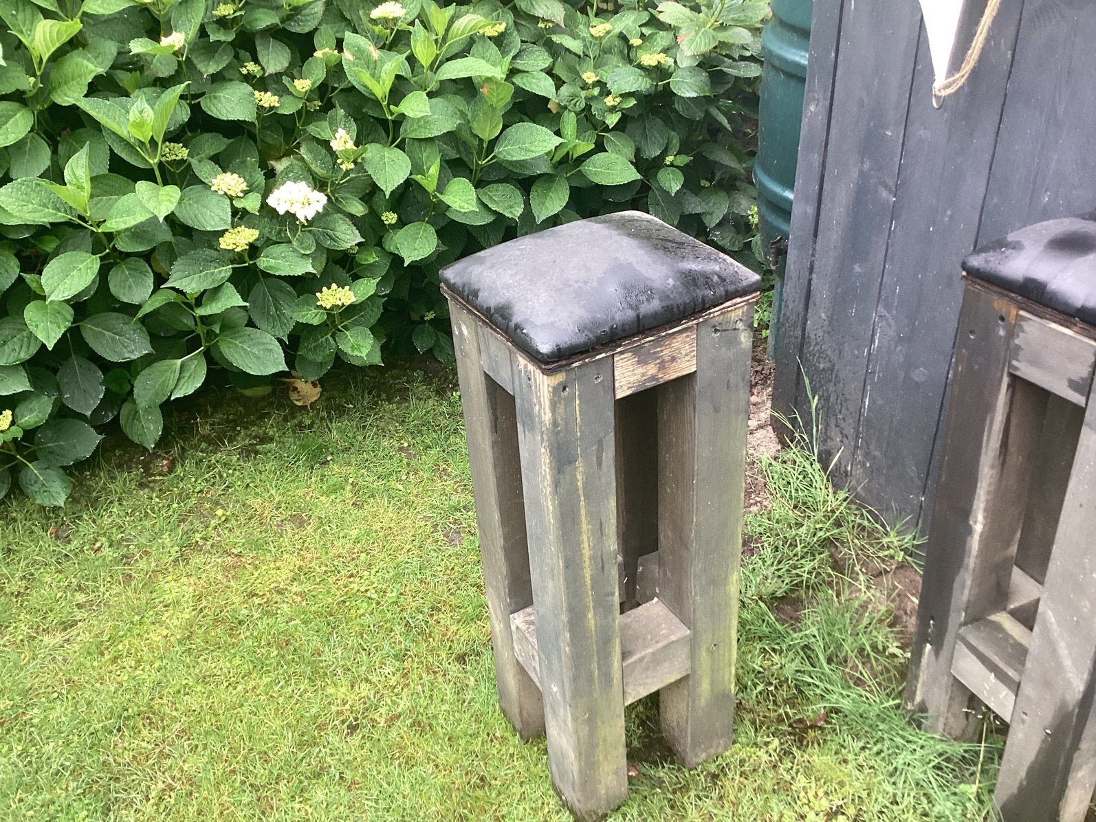2 barkrukken zeer solide, Huis en Inrichting, Barkrukken, 2 krukken, Ophalen, 90 cm of meer