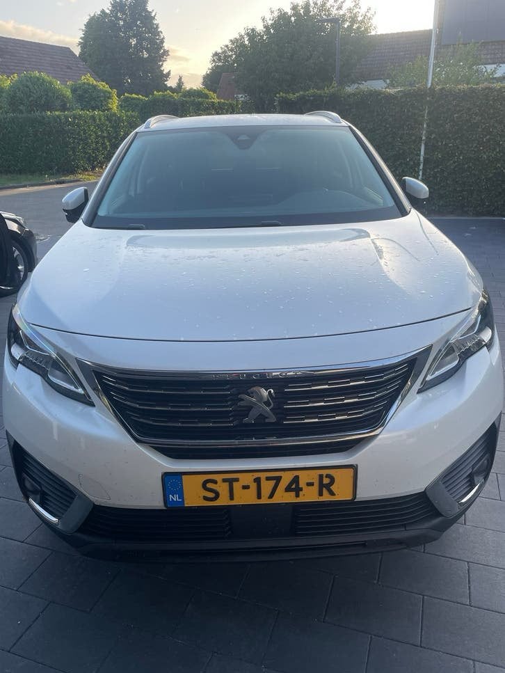 Peugeot 5008 1.2 Puretech 130pk nieuwe D-riem 10-2025, Voorwielaandrijving, 1199 cc, 1290 kg, 7 stoelen