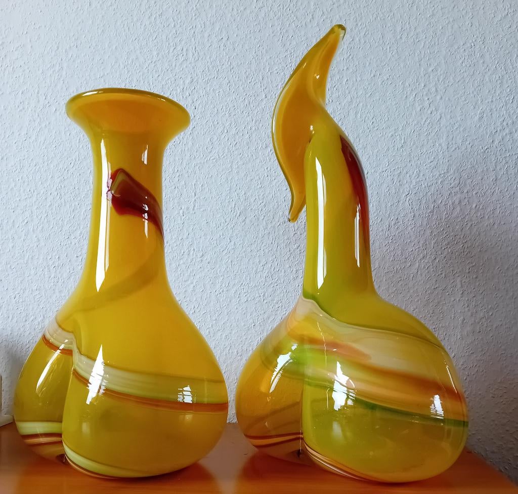 Okergeel art glass vaas, Geel, Aardewerk of Porselein, Ophalen of Verzenden, Zo goed als nieuw