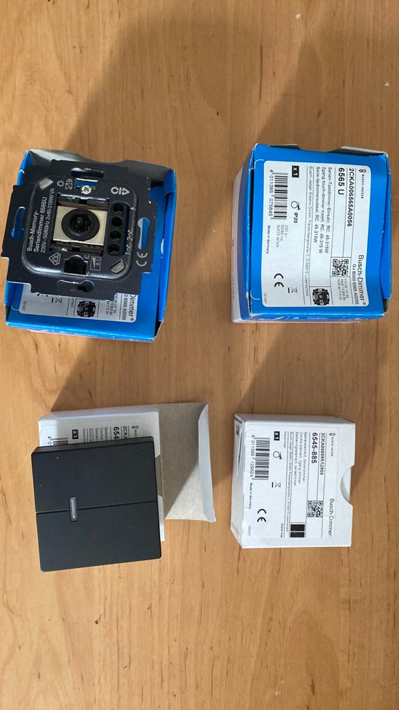 2 stk dimmers met drukknoppen busch jaeger, Ophalen of Verzenden, Nieuw, Schakelaar