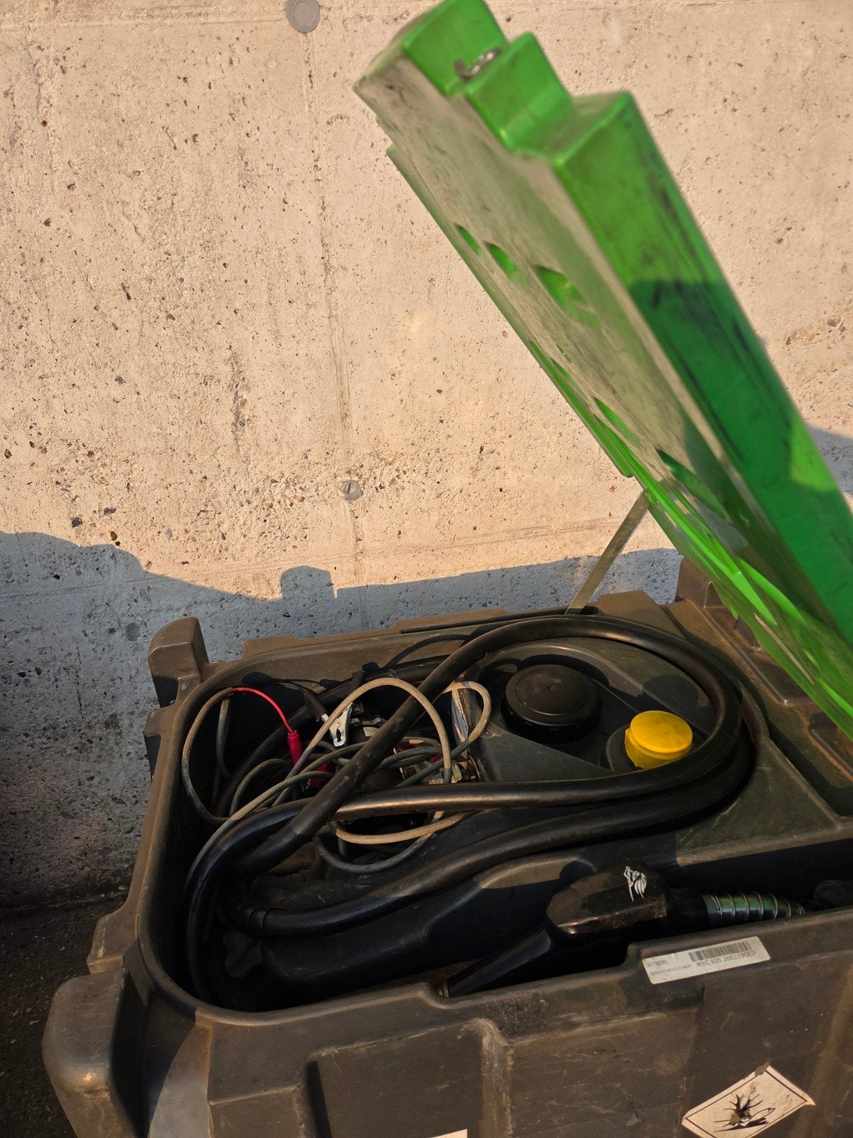 Mobiele kunststof dieseltank  200L met 12V pomp, Ophalen of Verzenden