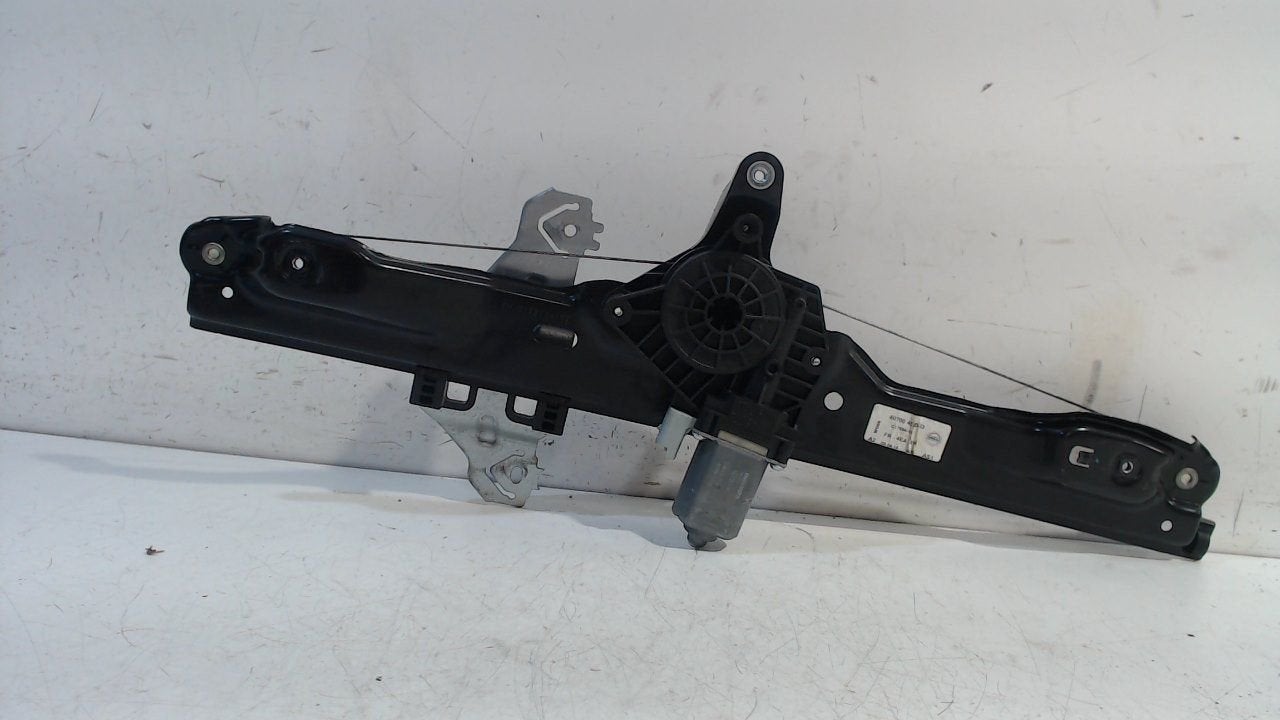 Raammechaniek elektrisch rechts voor Nissan Qashqai, Onderdelen@venauto.nl, Van der Ven Autorecycling B.V., Gebruikt, Ettenseweg 76, 4706 PB Roosendaal, The Netherlands