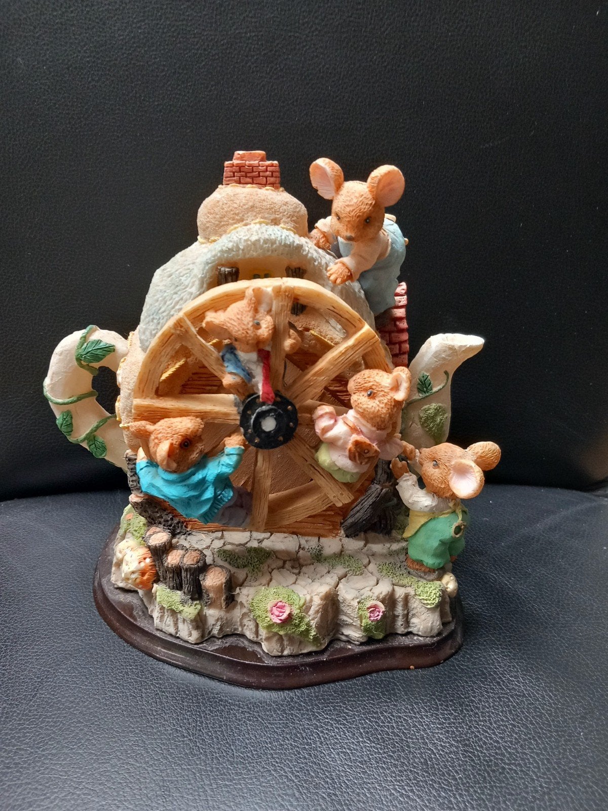 Muziek theepot met muizen - 20x17 cm, Huis en Inrichting, Ophalen of Verzenden, Meerkleurig, Steen/keramiek, Vintage