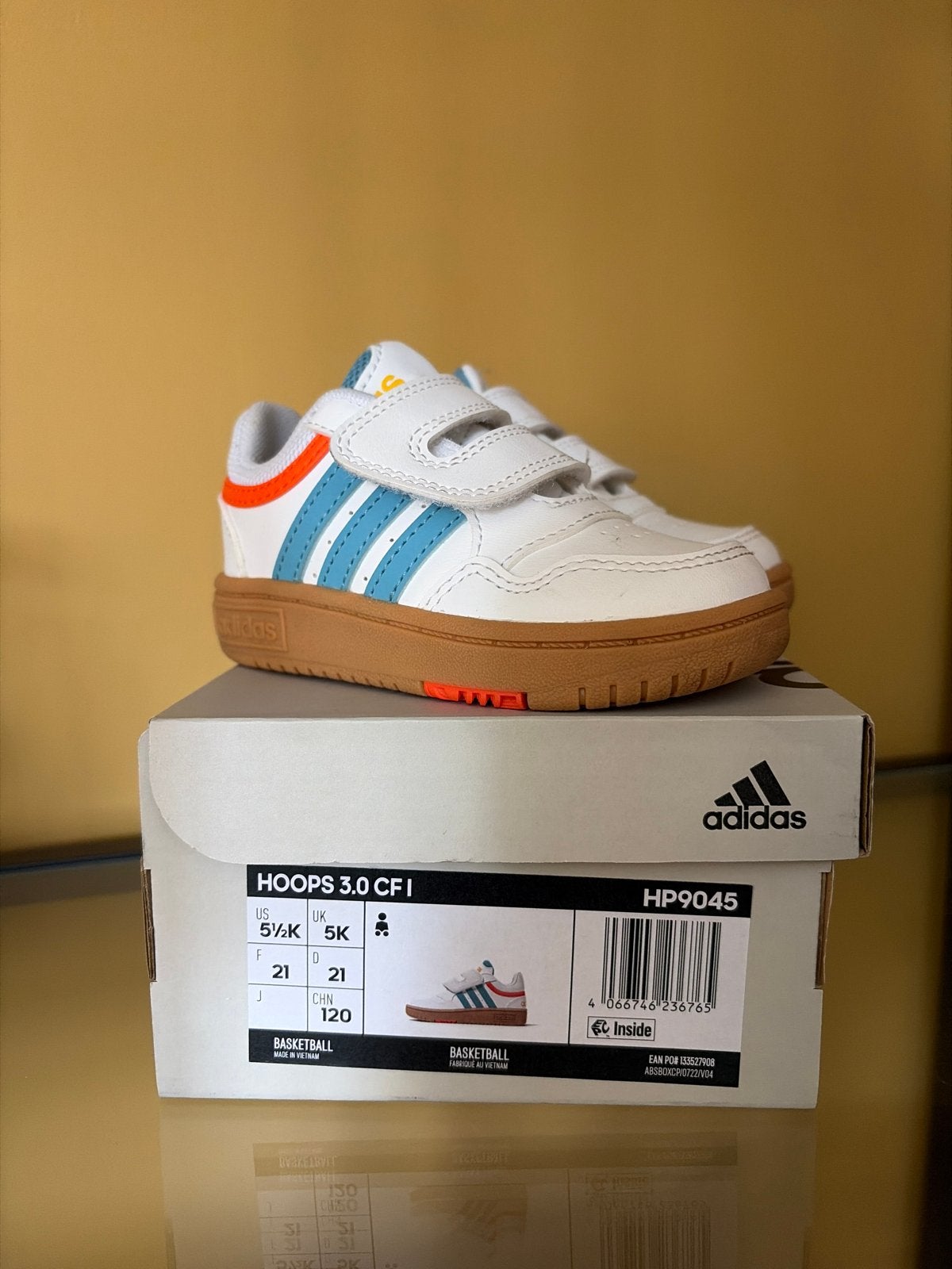 Adidas Hoops 3.0 CFI babyschoenen maat 21, Ophalen, Schoentjes, Jongetje of Meisje, Nieuw