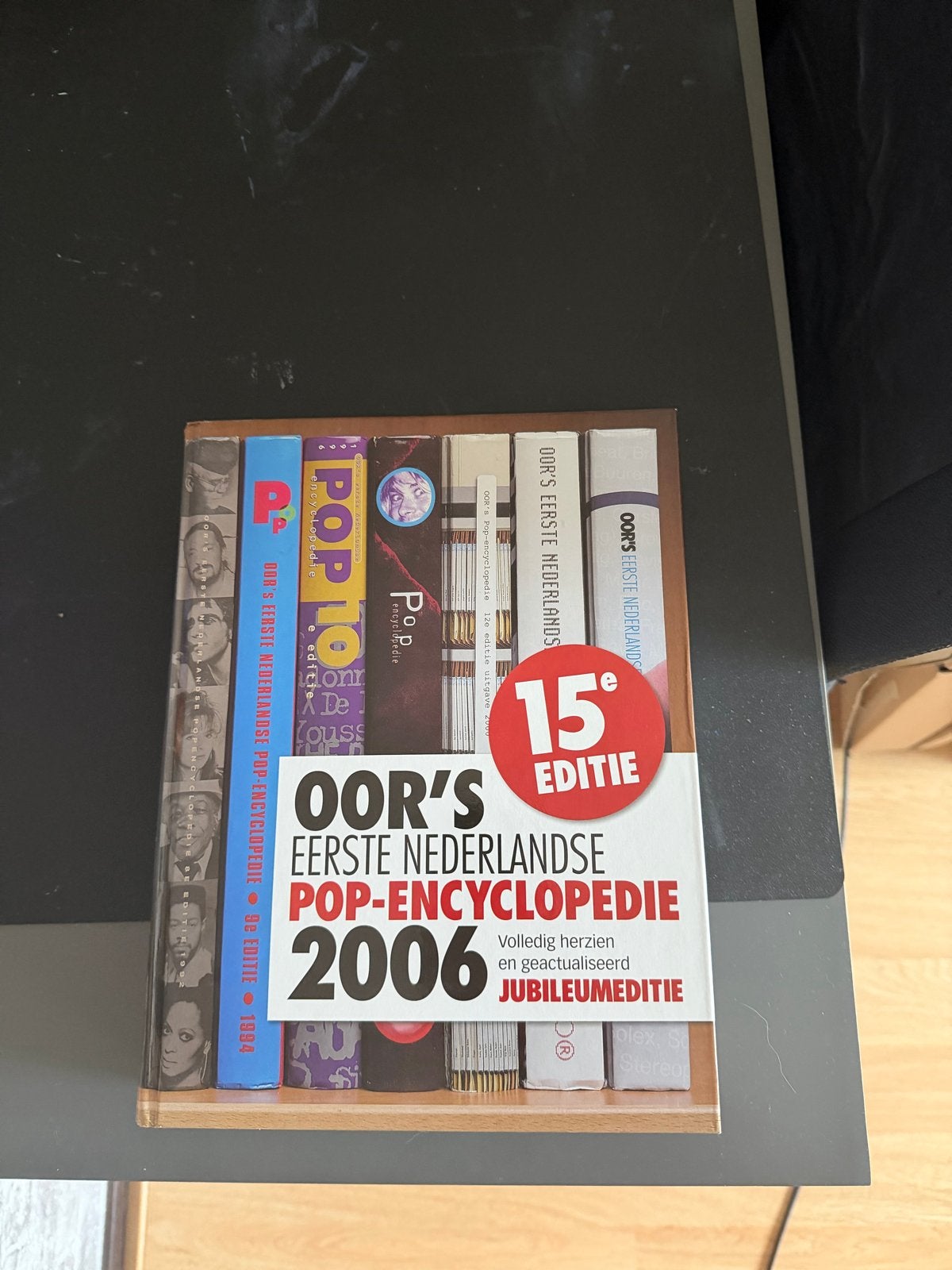 OOR's Eerste Nederlandse Pop-Encyclopedie 2006, Ophalen of Verzenden, Gelezen, Overige onderwerpen, Los deel