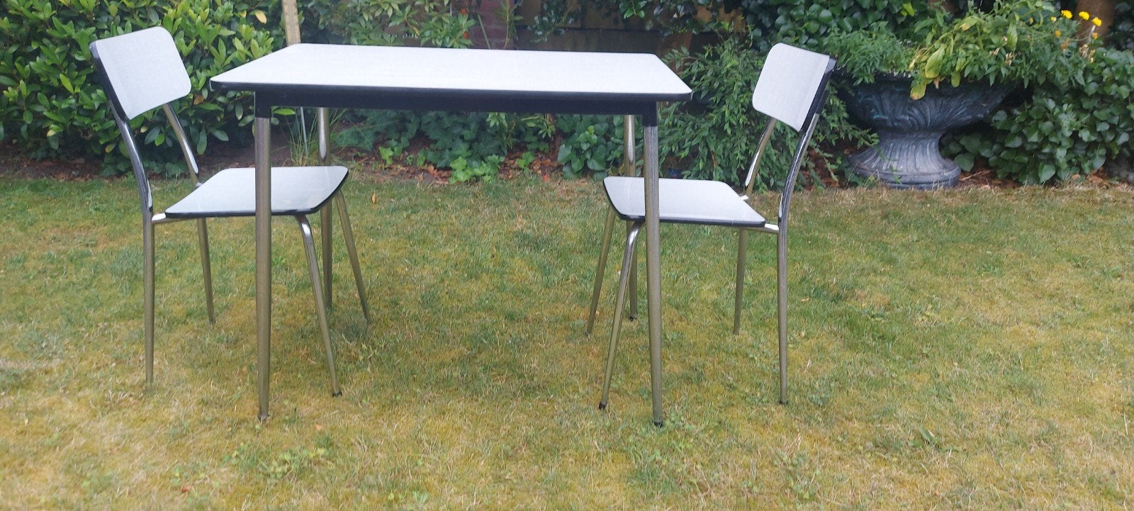 Vintage Brabantie keukenset van 2 chroom stoelen met tafel, Ophalen, Gebruikt, Twee