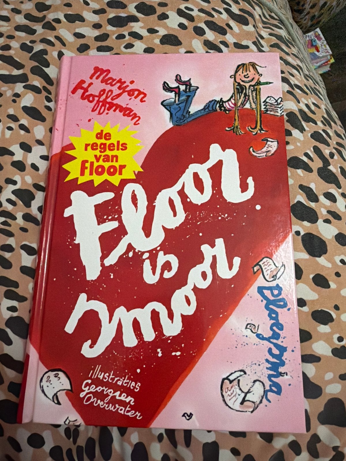 Floor is smoor - De regels van Floor - Marjon Hoffman, Ophalen of Verzenden, Gelezen, Fictie