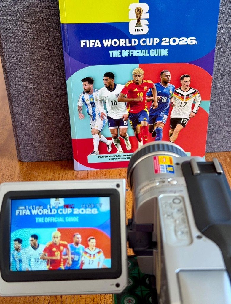Sony DCR-TRV530E Digital8, Topmodel, Speelt Video8/Hi8 af, 20x of meer, Overige soorten, Ophalen of Verzenden, Zo goed als nieuw