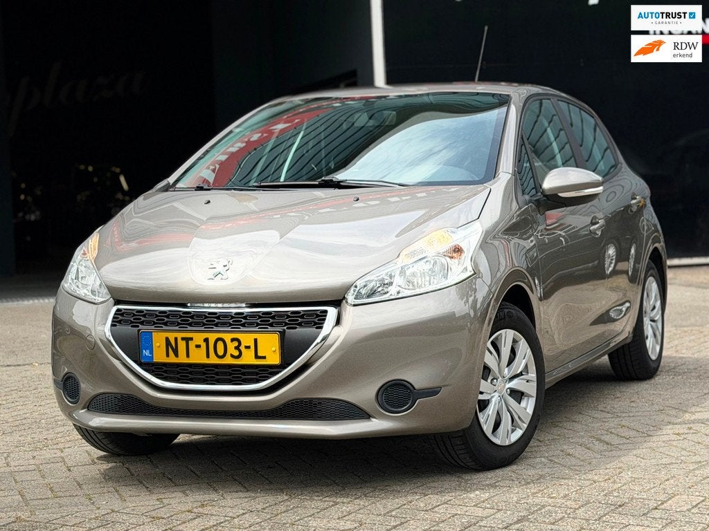 Peugeot 208 1.2 VTi Access CRUISE/STOELVERW/AIRCO/ISOFIX | N, Stof, Zwart, 1199 cc, 82 pk