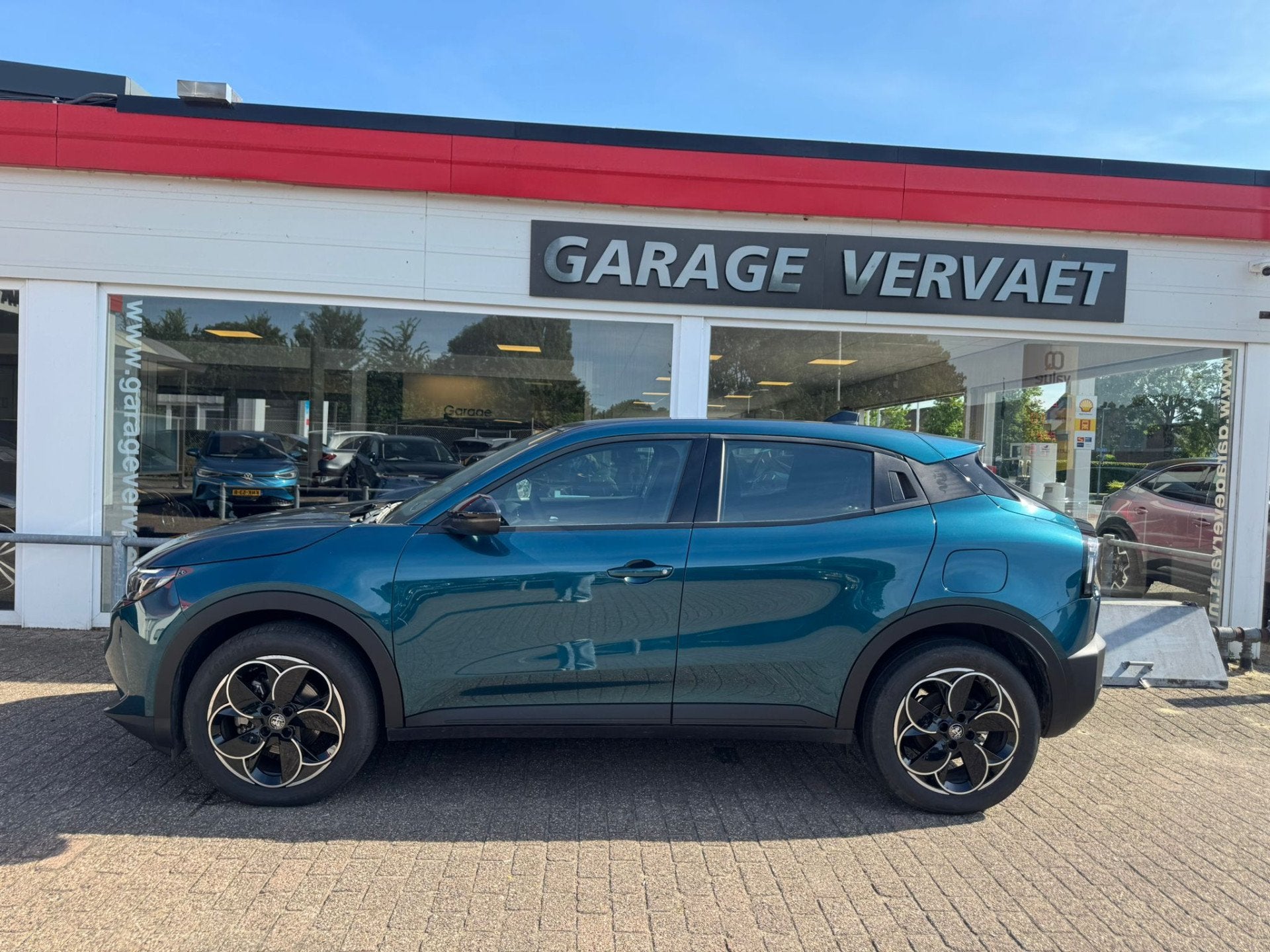 Alfa Romeo Junior Elettrica 54 kWh (bj 2025, automaat), Auto's, Alfa Romeo, Stof, Gebruikt, Zwart, Blauw