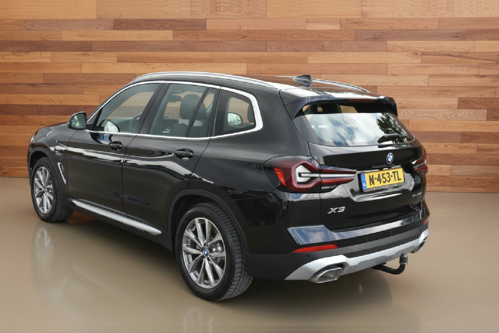 BMW X3 xDrive30e Business Edition Plus (bj 2022, automaat), Gebruikt, Automatische klimaatregeling, Zwart, Bedrijf