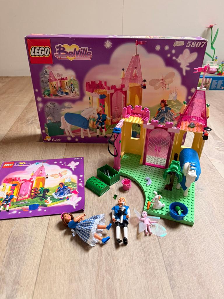 Lego Belville 5807 The royal stable COMPLEET, Kinderen en Baby's, Speelgoed | Duplo en Lego, Ophalen of Verzenden, Zo goed als nieuw