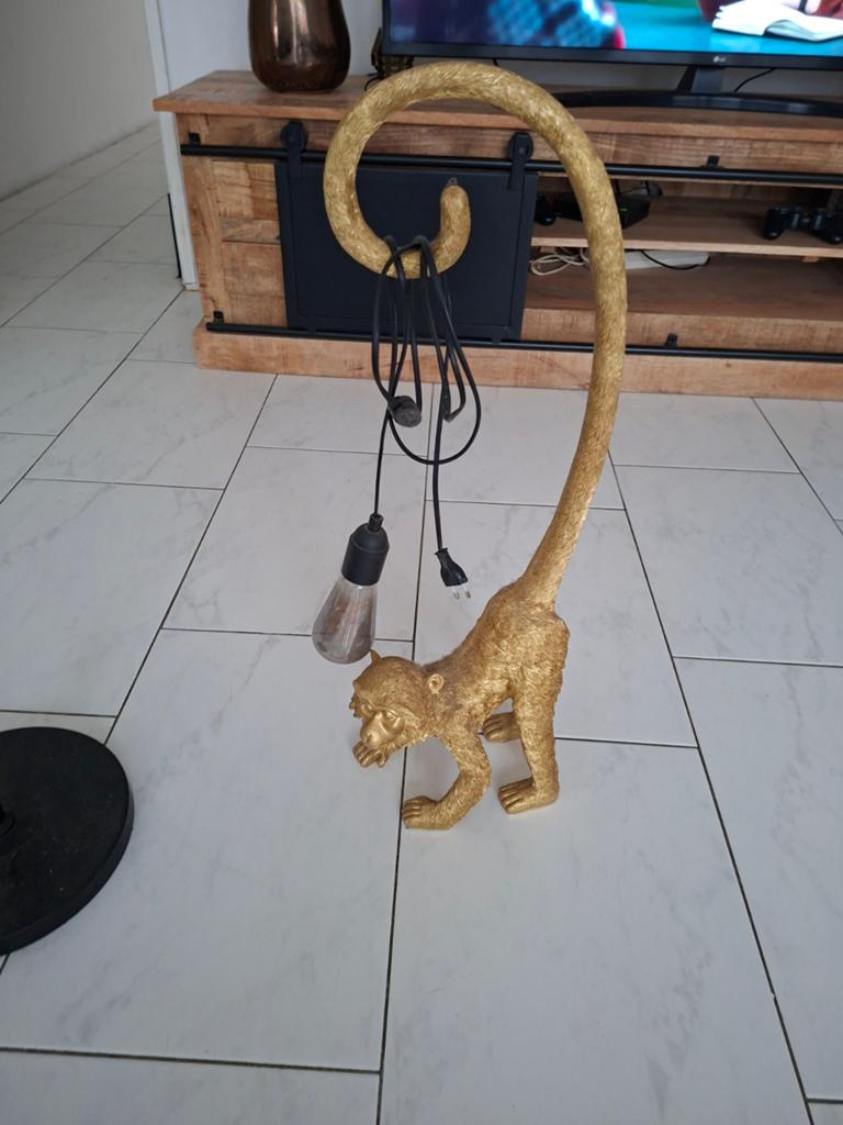 Goudkleurige lamp te koop, Ophalen of Verzenden, Zo goed als nieuw, Minder dan 100 cm