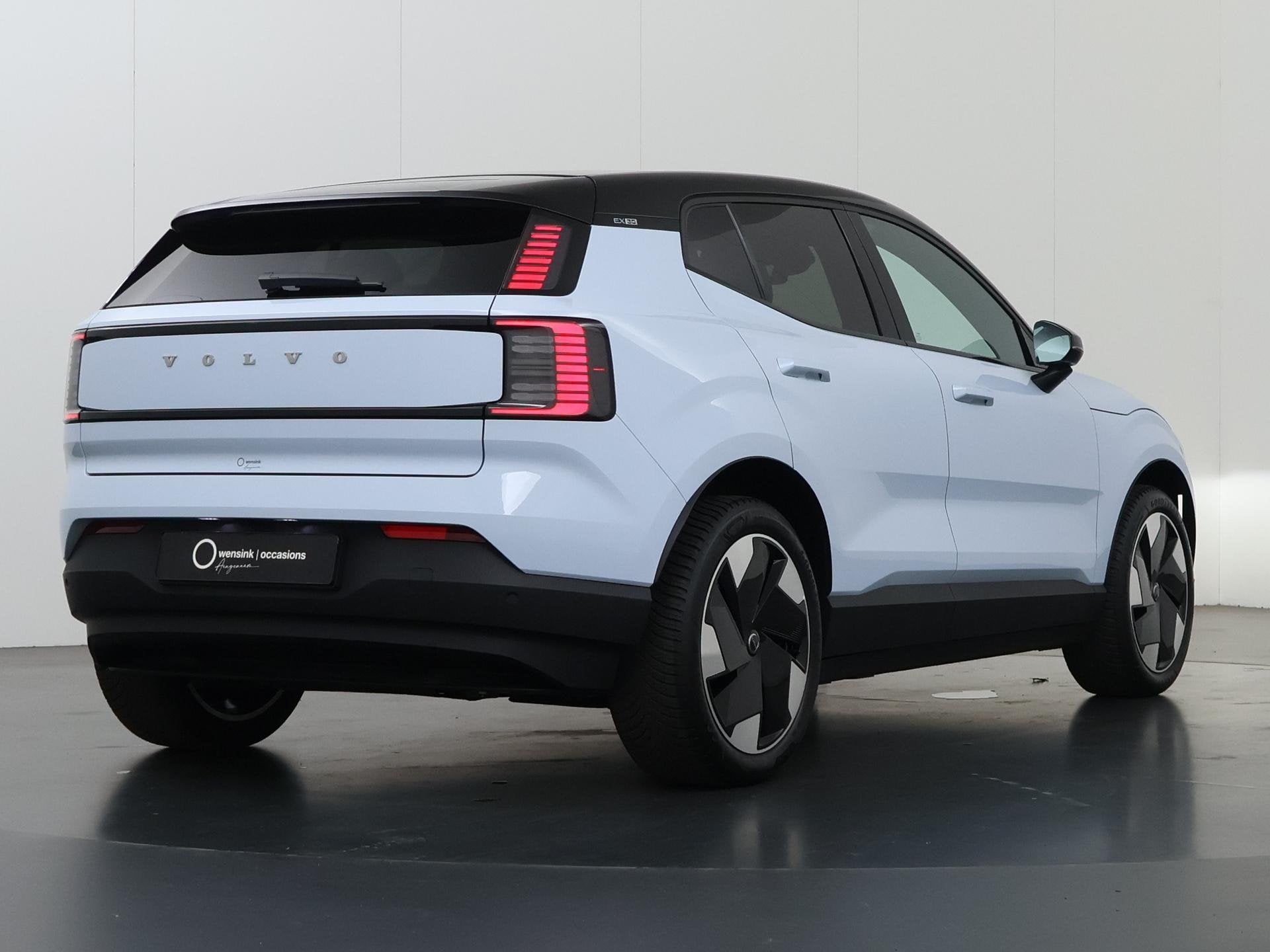 Volvo EX30 Single Motor Extended Range Plus 69 kWh | HarmanK, Automaat, 476 km, Achterwielaandrijving, Gebruikt