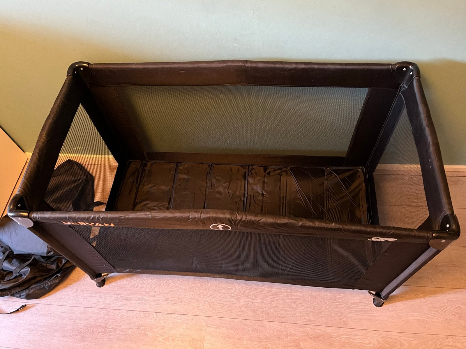 Deryan reisbedje 120x60cm met zelfopblaasbaar matras, Ophalen, Zo goed als nieuw, Minder dan 140 cm, Matras