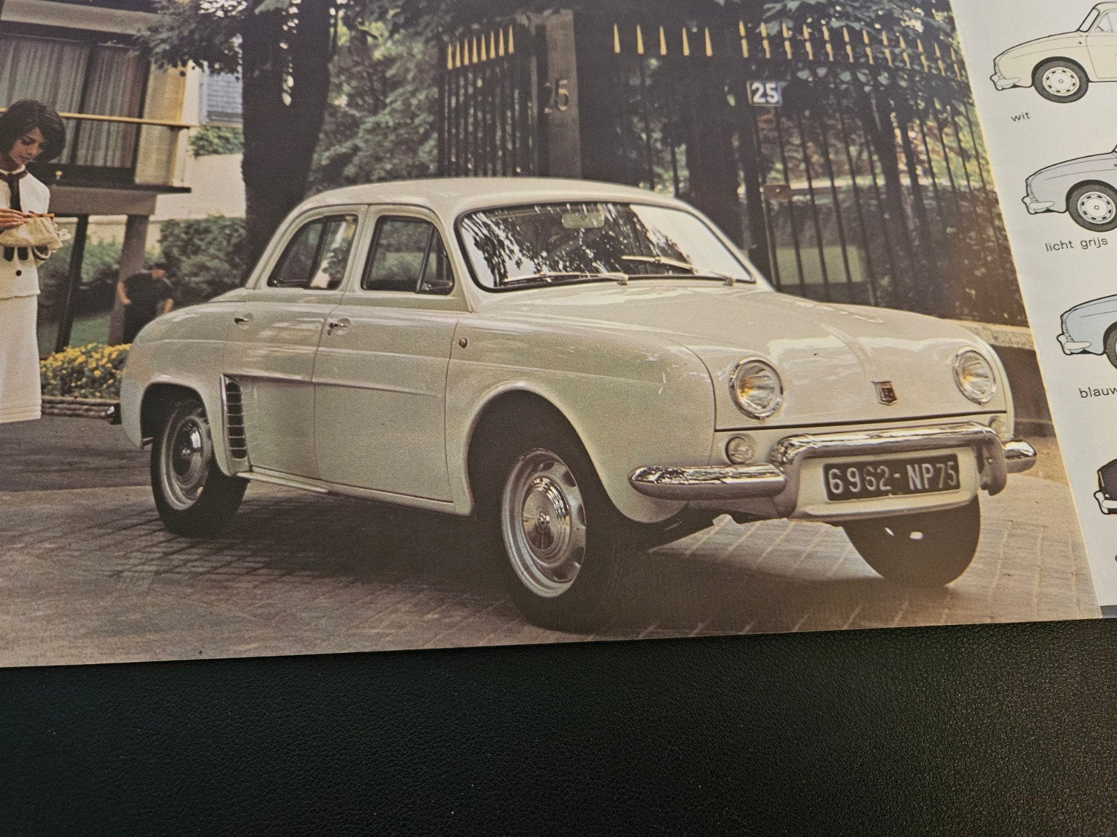 Brochure Renault Dauphine 1964, Ophalen of Verzenden, Zo goed als nieuw, Renault
