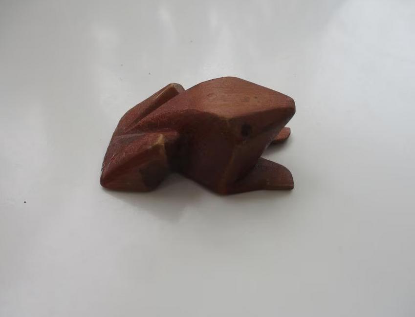 Kleine houten kikker, Oosterveldweg 15, 7274 DZ, Verzenden, Zo goed als nieuw, Stichting Angel's Choice