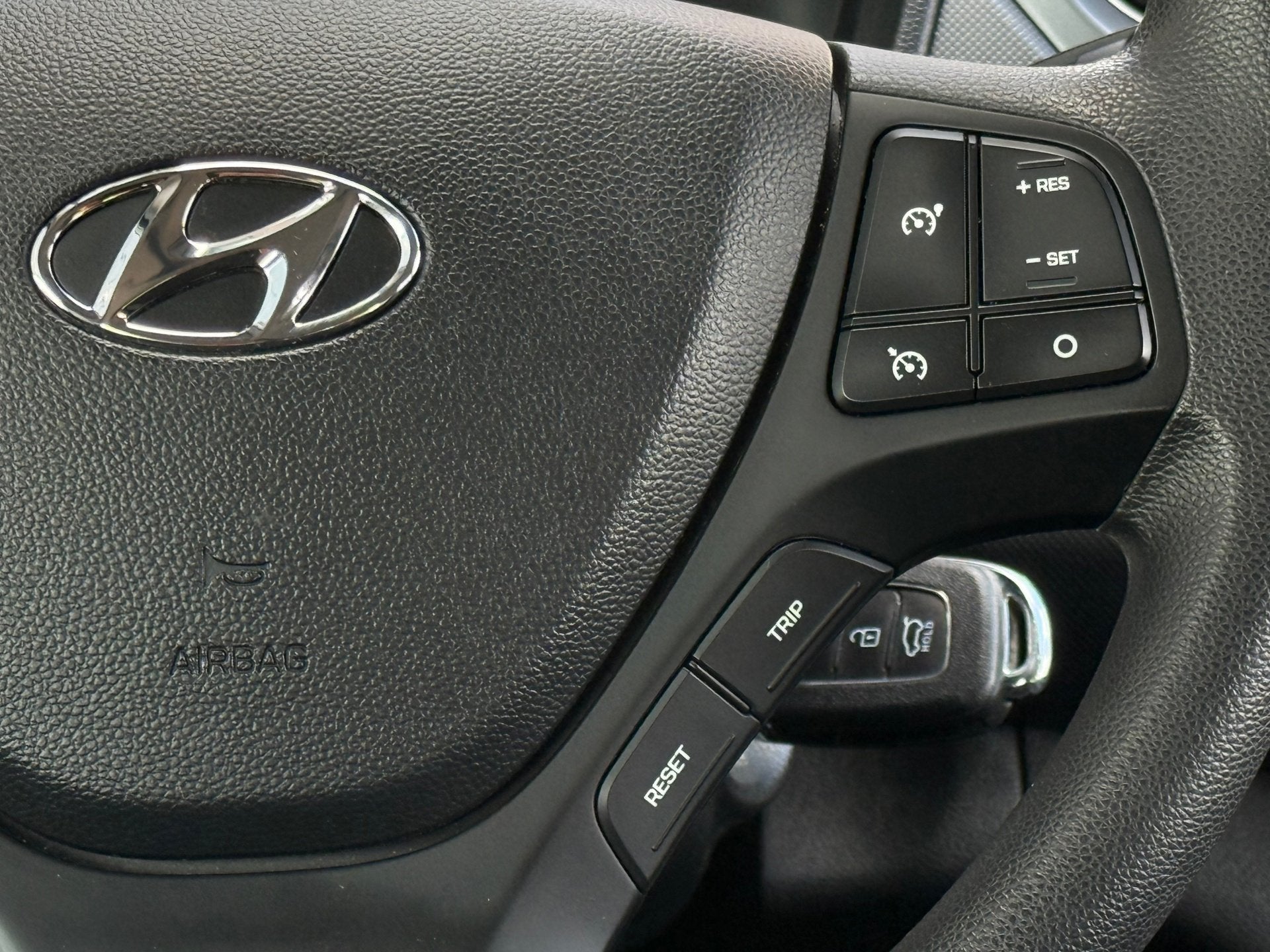 Hyundai I10 1.0i 67pk Comfort AIRCO | CRUISE | ELEKTR PACK |, Auto's, Voorwielaandrijving, Stof, Gebruikt, 4 stoelen
