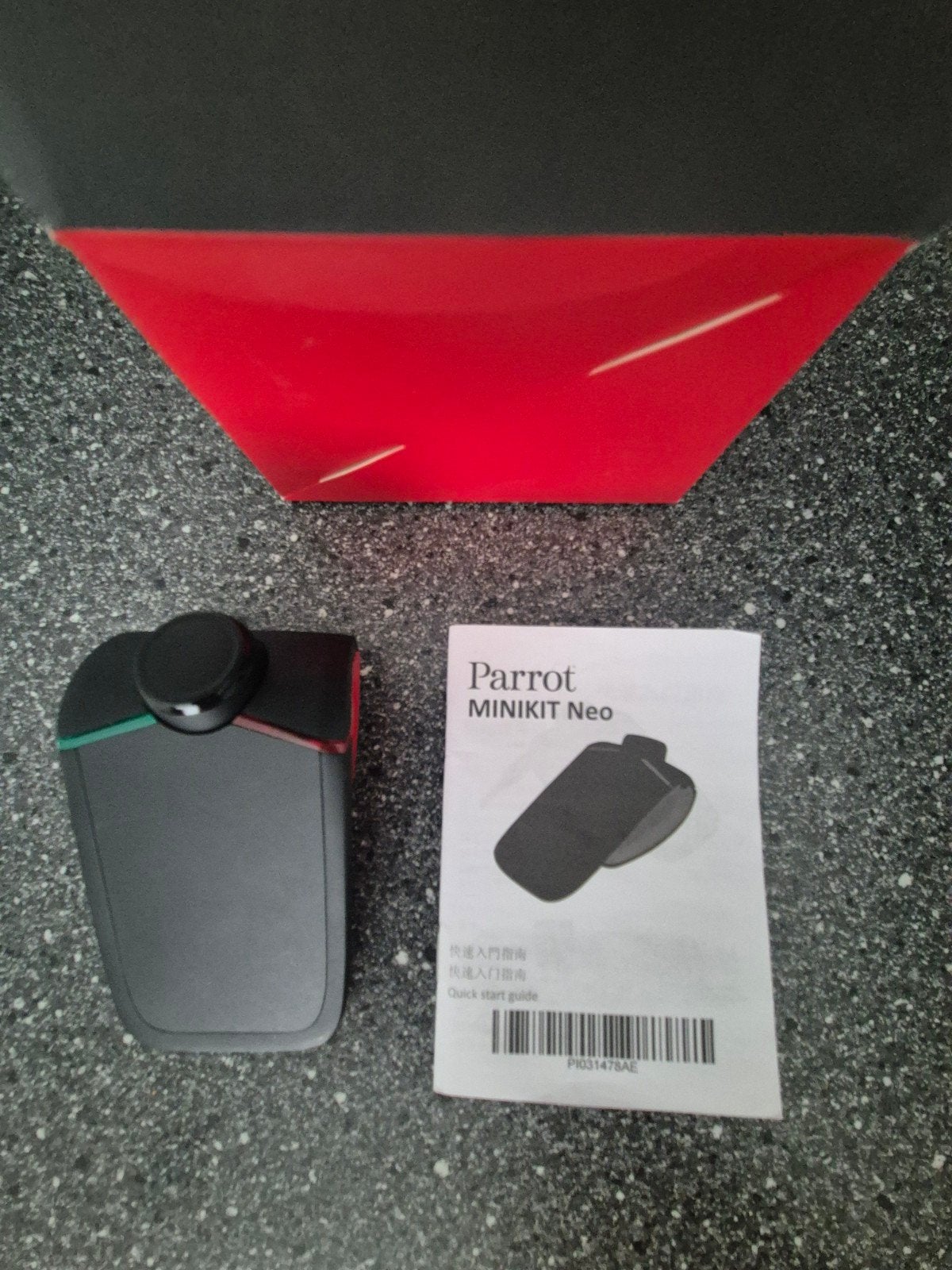 Parrot MINIKIT Neo Bluetooth Carkit (zonder kabeltje), Ophalen of Verzenden, Gebruikt