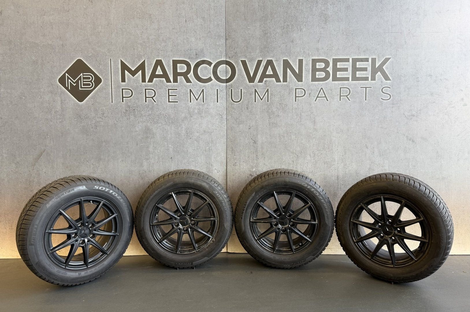 16 inch Mercedes CLA A B GLA wielen velgen, Ophalen, Gebruikt, -, Banden en Velgen