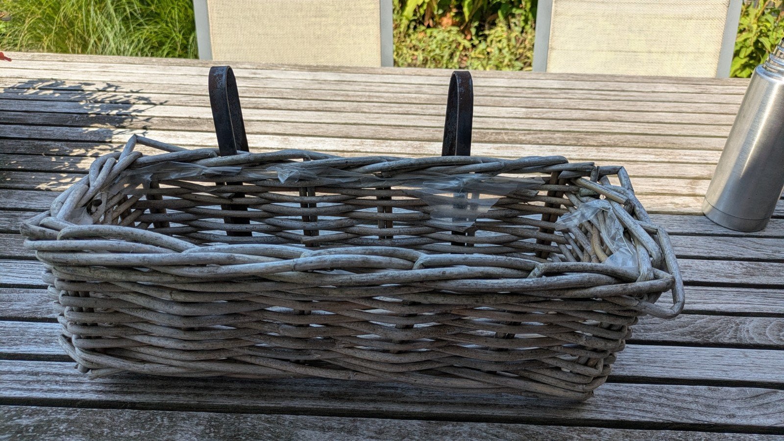 Rotan bloembak met hangers, Overige materialen, Gebruikt, Minder dan 30 cm, Ophalen of Verzenden