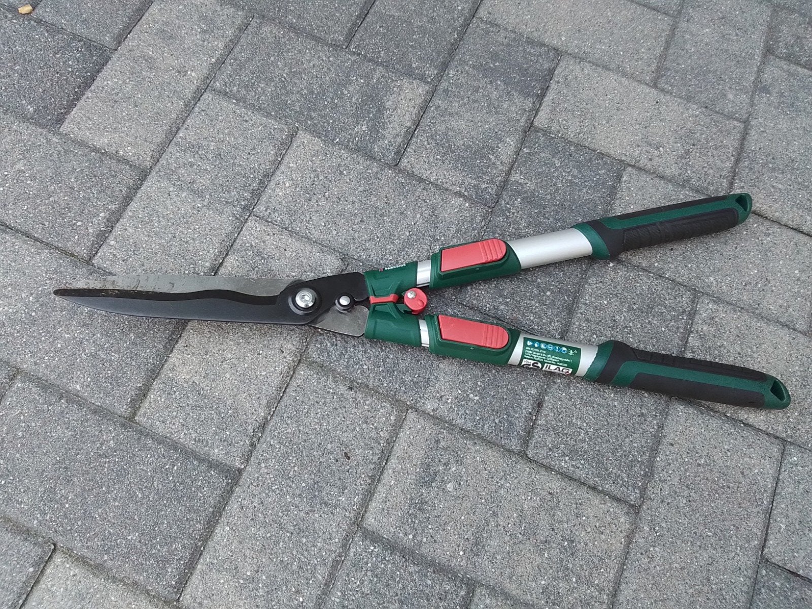 Telescopische heggenschaar, Ophalen, Handmatig