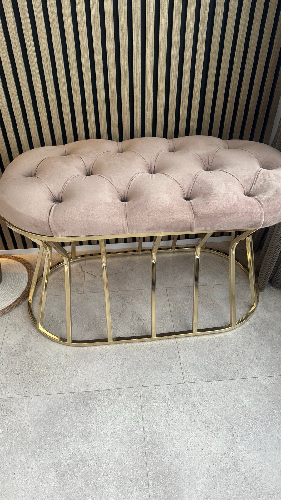 Luxe bankje goud en taupe - Zo goed als nieuw, Ophalen of Verzenden, Zo goed als nieuw, Ovaal, Metaal