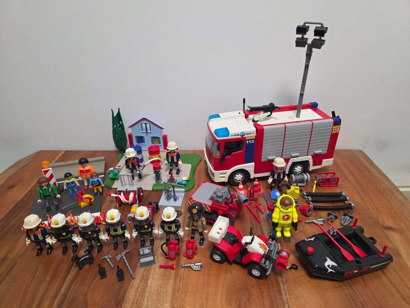 Playmobil 4821 brandweerwagen met veel extra brandweermannen, Ophalen of Verzenden, Gebruikt