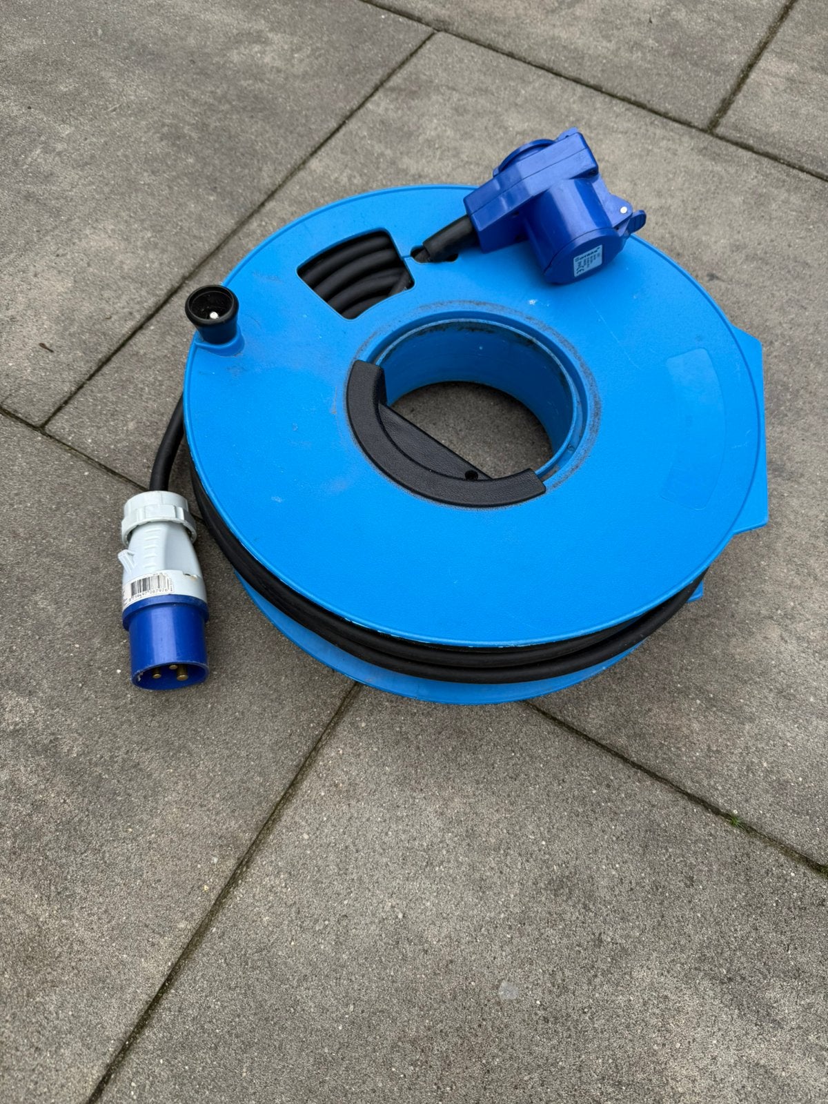 ProPlus 30 meter 2,5mm² haakse CEE verlengkabel, Caravans en Kamperen, Ophalen, Zo goed als nieuw