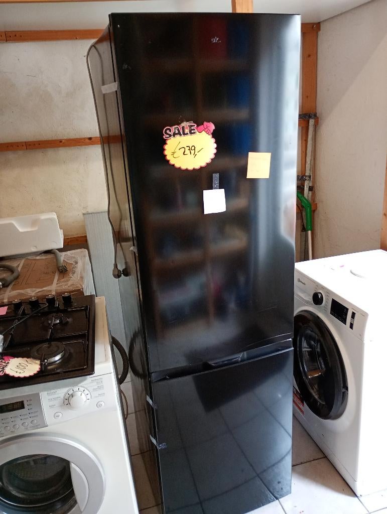Nieuwe koelkasten, vriezers , fornuizen, wasmachines enz., Ophalen, 200 liter of meer, Met aparte vriezer, Nieuw