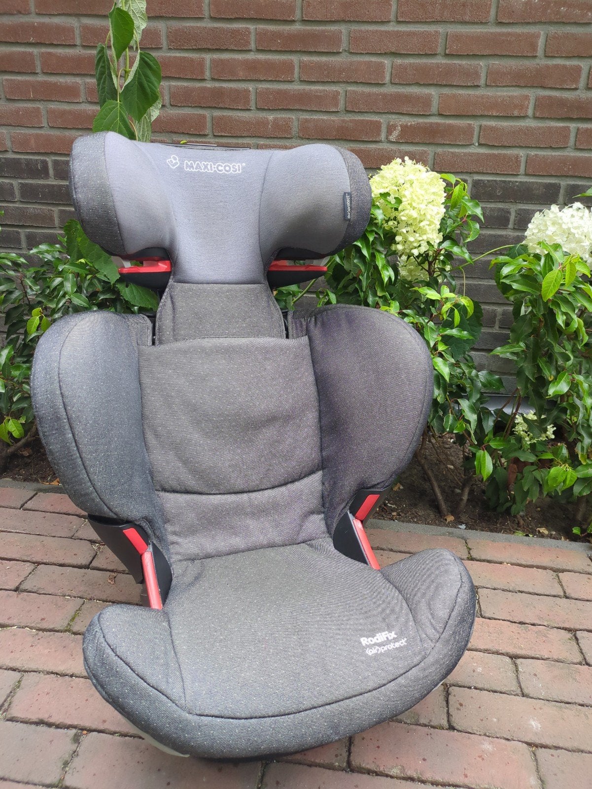 Maxicosi RodiFix, Ophalen, Gebruikt, 15 t/m 36 kg, Verstelbare rugleuning