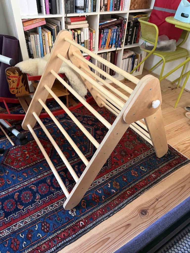 Leg&Go driehoek klim set Montessori - klimrek, Kinderen en Baby's, Speelgoed | Houten speelgoed, Ophalen, Zo goed als nieuw, Meubelstuk of Keukentje