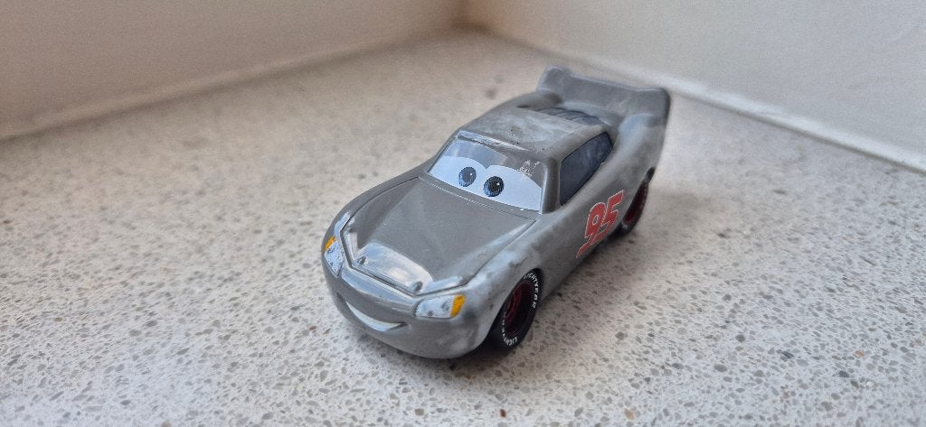 Disney Cars Primer Lightning McQueen, Kinderen en Baby's, Speelgoed | Speelgoedvoertuigen, Zo goed als nieuw, Ophalen of Verzenden