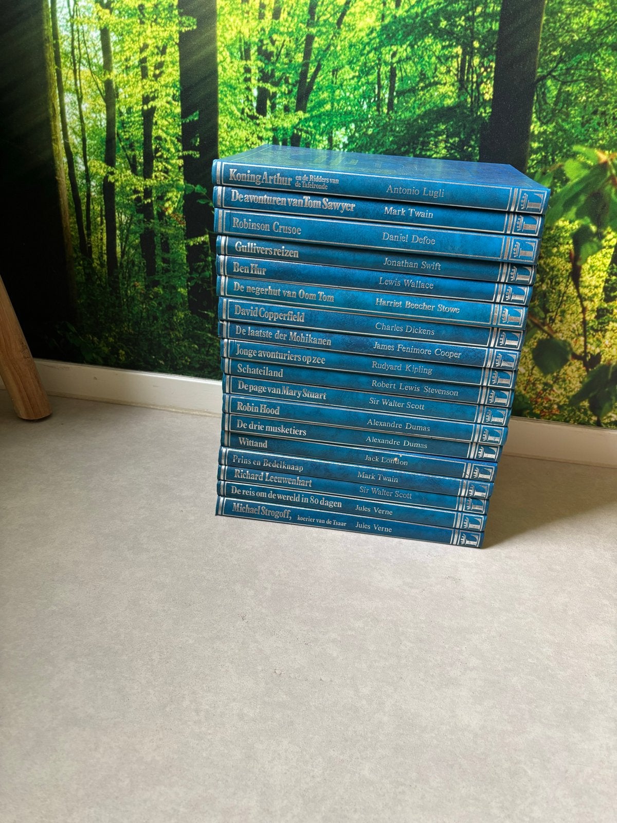 Wereldberoemde jeugdboeken Antonio Lugli - 18 stuks, Ophalen, Zo goed als nieuw