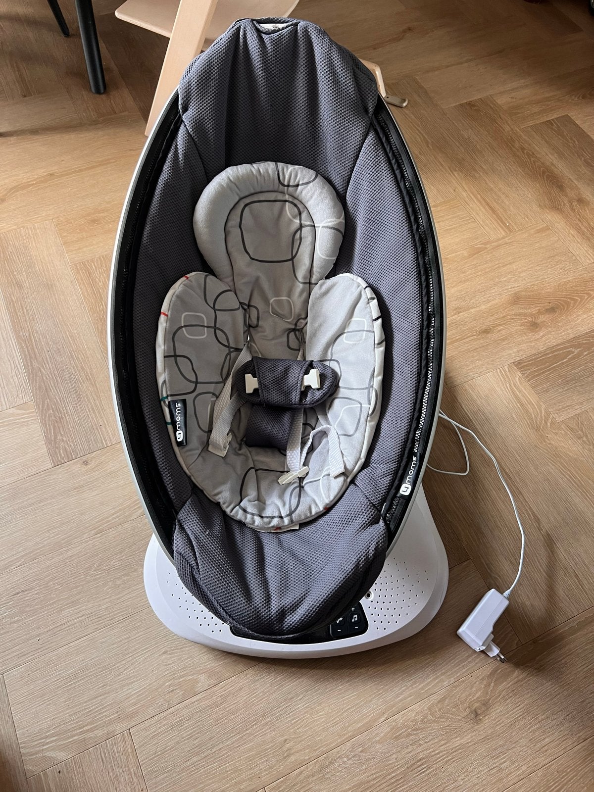 4moms MamaRoo 4.0 Wipstoel - Zo goed als nieuw, Wipstoel, Ophalen, Overige merken, Met gordel(s) of riempje(s)
